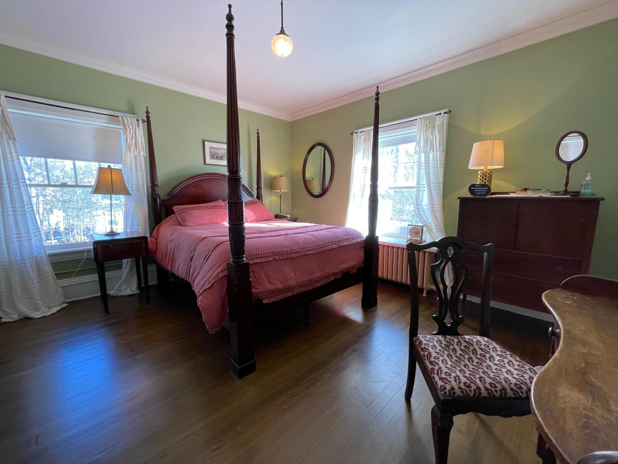The Captain'S House Heritage Bed & Breakfast Midland Buitenkant foto