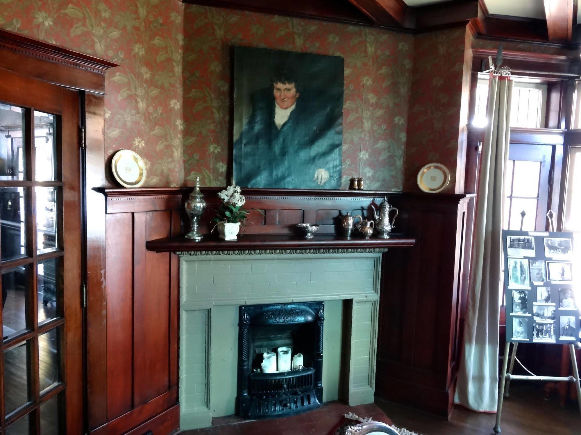 The Captain'S House Heritage Bed & Breakfast Midland Buitenkant foto